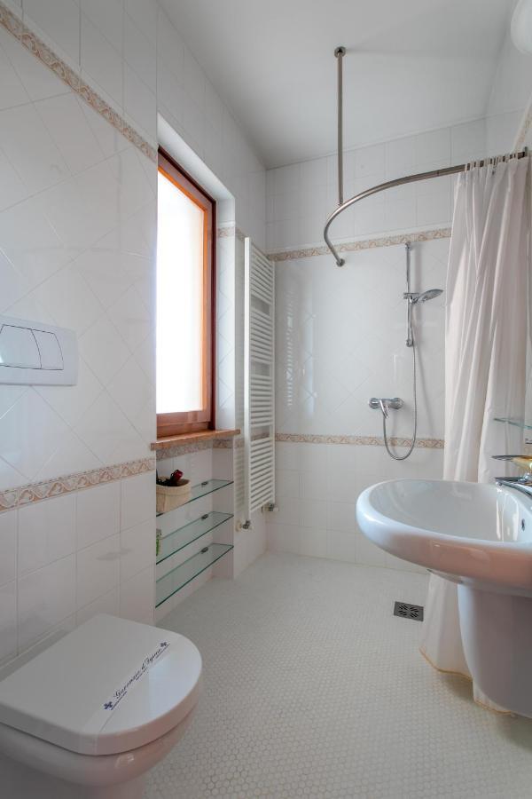Family Home - Garda 3 Bedrooms Apartment Dış mekan fotoğraf